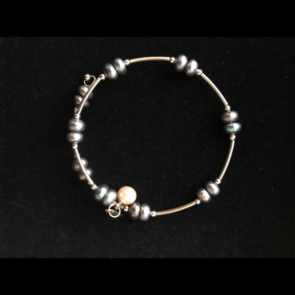 Vantel pearl wrap bracelet